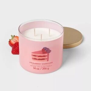 Room Essentials Strawberry Shortcake 14oz 3-Wick Pink Glass Candle w Gold Lid!!‎